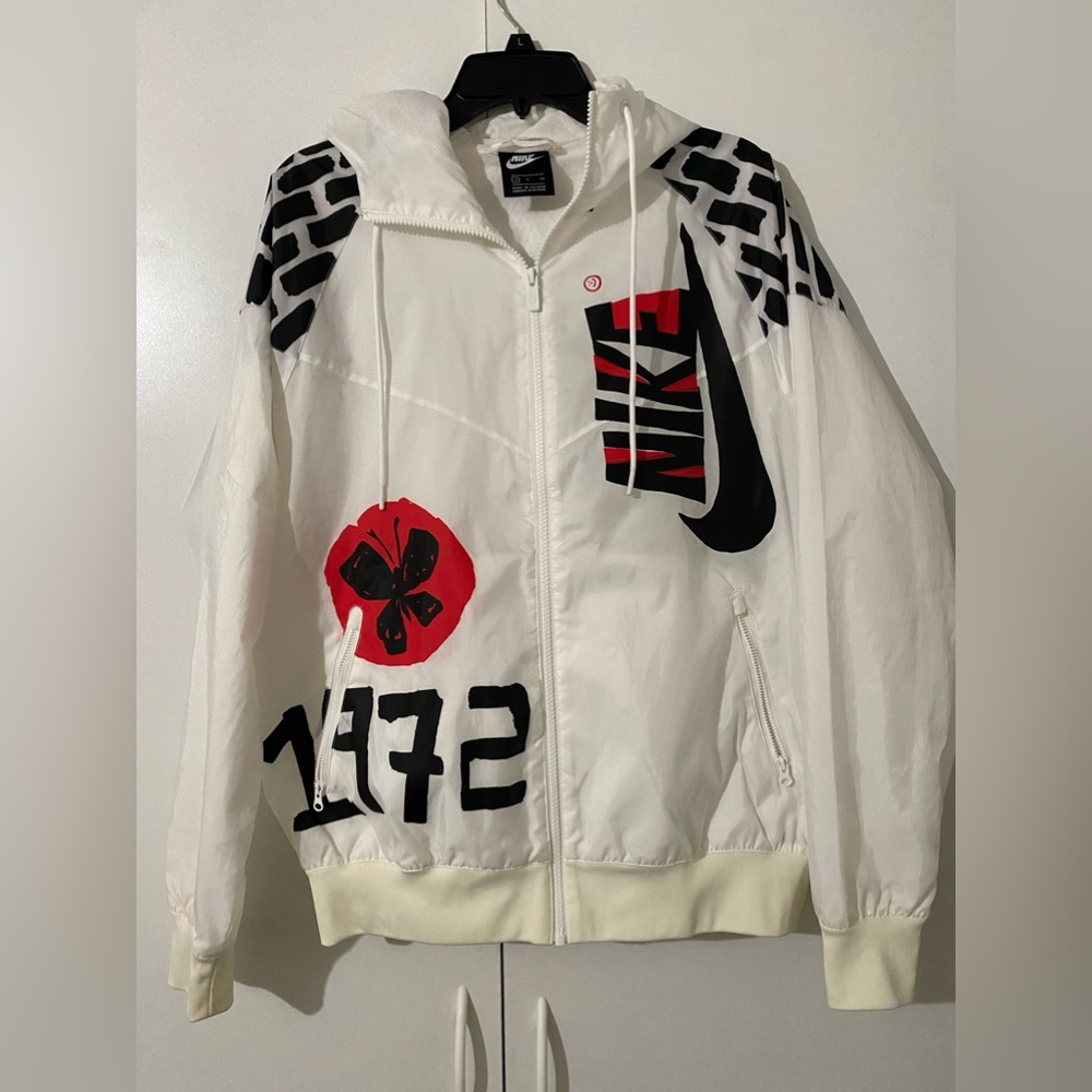 Nike jacket - Picture 2 of 5